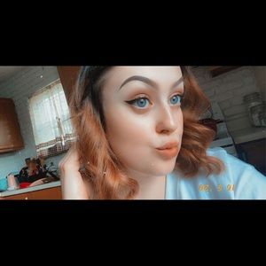 Meet your Posher, Destinee